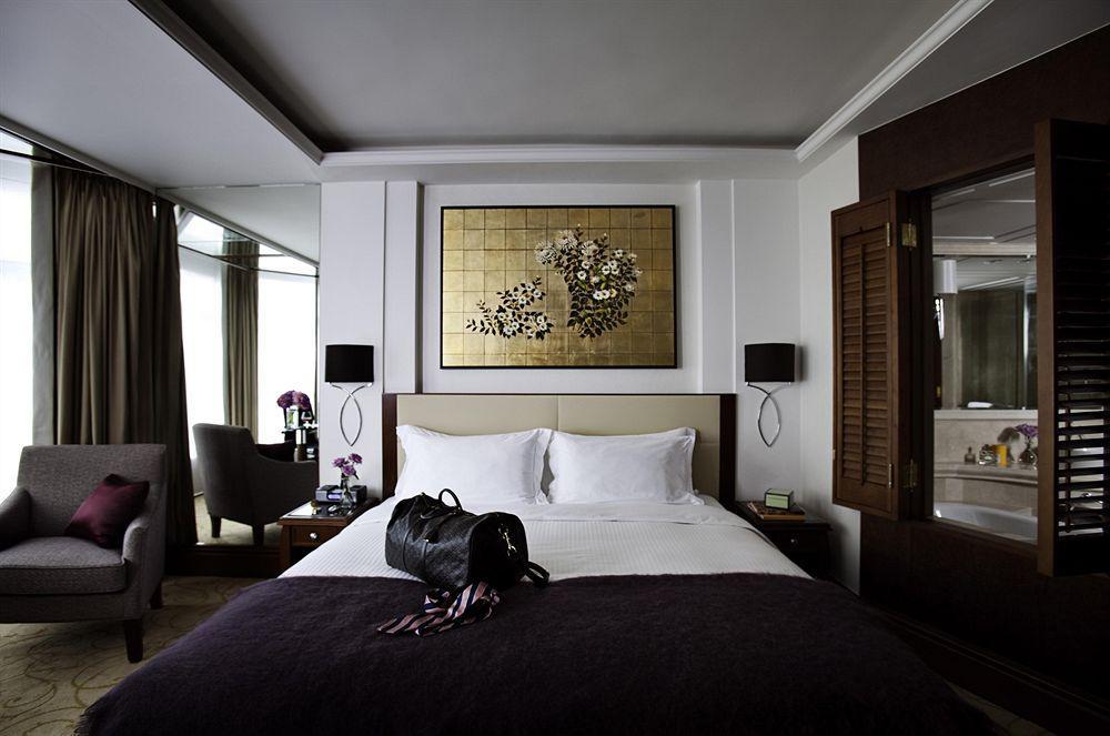 The Langham Hong Kong Hotel Room photo